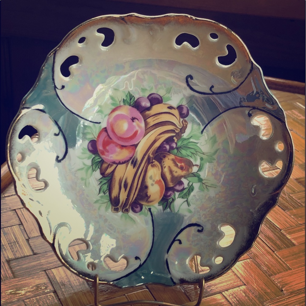 Lustre ornamental painted plate